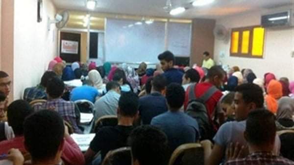 اولياء الأمور: تمييز المعلمين بين الطلاب بسبب الدرس الخصوصي "غير أخلاقي" - اخبار التعليم