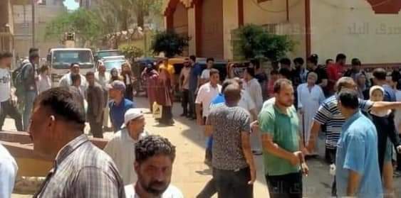 إصابة 21 طالبًا بإصابات مختلفة بعضها خطير إثر انهيار سقف عقار أثناء درس خصوصي بكفر الشيخ إصابة 21 طالبًا بإصابات مختلفة بعضها خطير إثر انهيار سقف عقار أثناء درس خصوصي بكفر الشيخ