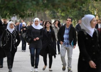 بيان التعليم العالي حول ضوابط وشروط ملابس طلاب الجامعات - اخبار التعليم