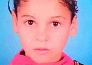 والد الطالبة بسملة: ادعولها تفوق.. المدرس ضربها على دماغها ودخلت غيبوبة - اخبار التعليم