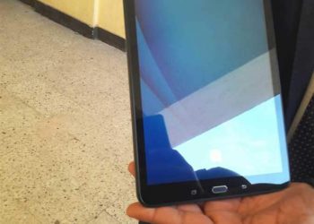 «التعليم» تطالب طلاب الثانوية العامة الراسبين بتسليم جهاز التابلت - اخبار التعليم