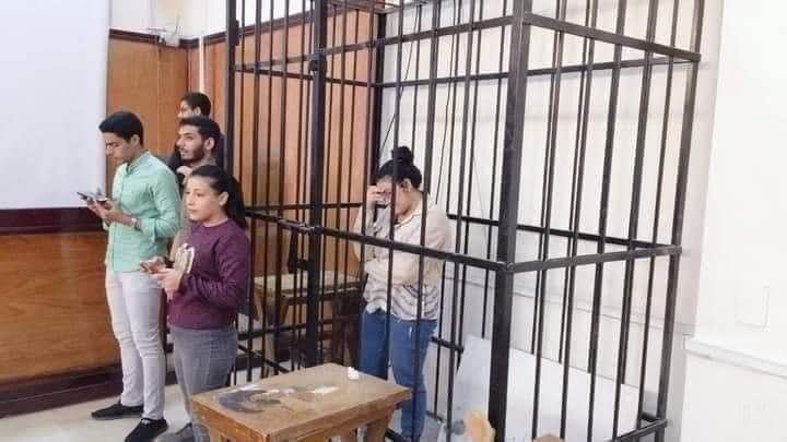 كلية حقوق تنشئ محكمة صورية داخل المدرج لتدريب الطلاب على الترافع - اخبار التعليم