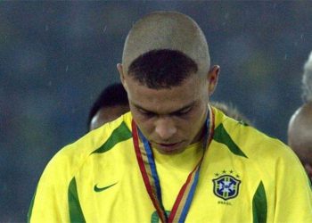 مدرسة هول البريطانية تطرد طالبا بسبب قصة شعر (رونالدو) لاعب منتخب البرازيل - اخبار التعليم
